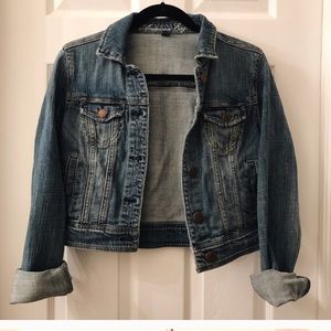 American Eagle cropped denim jacket